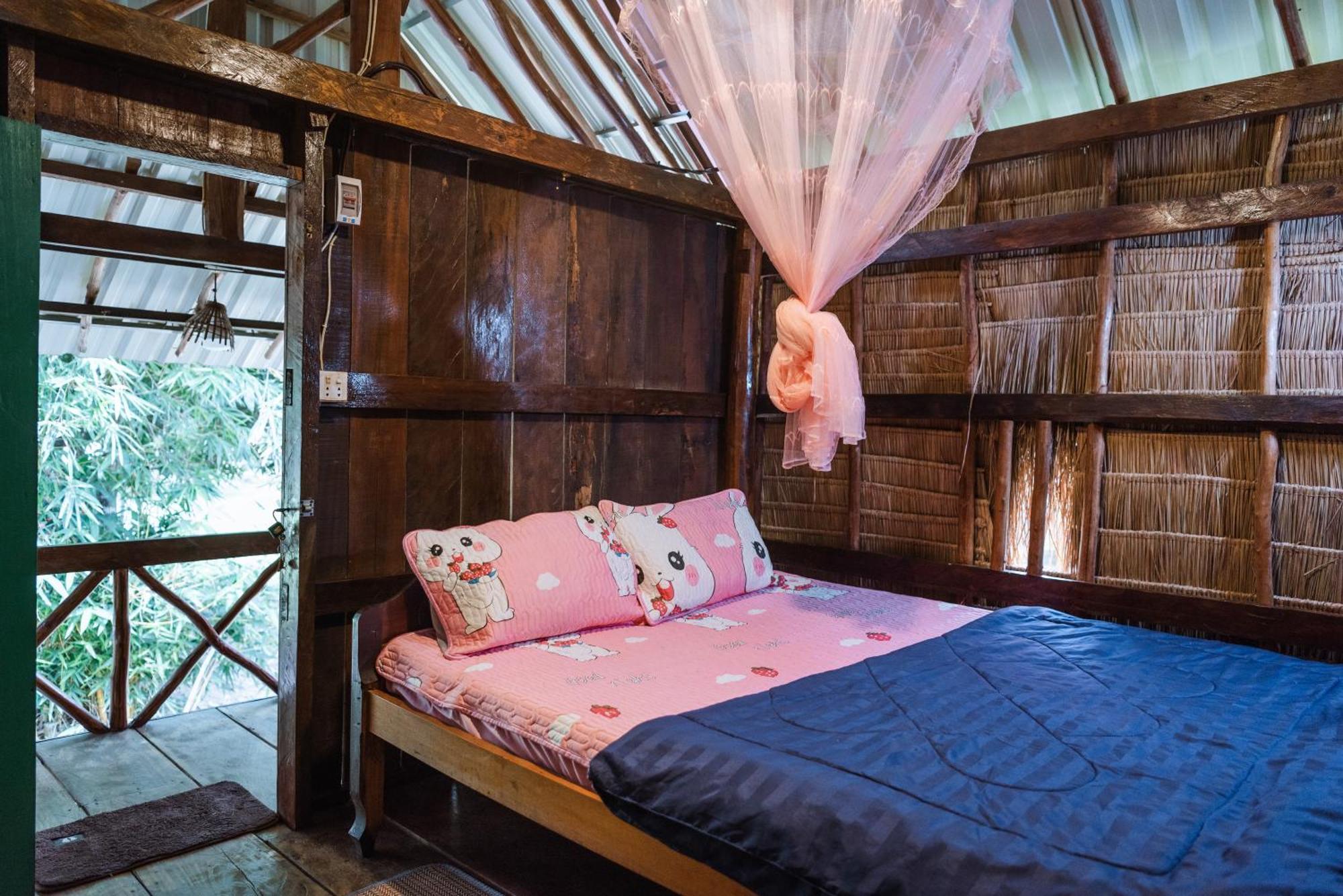 Le Soleil Hotel Kep Exterior photo